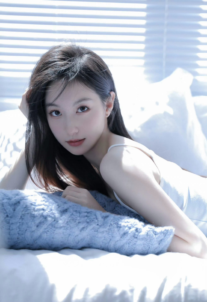 职场·写真向条漫 第5页